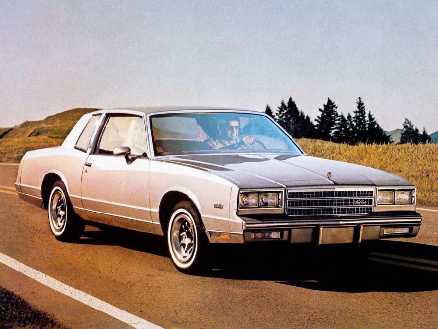  Chevrolet Monte Carlo 1981 года  (фото 1 из 15)